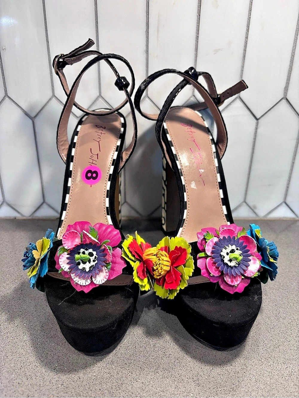 Betsy Johnson Floral Platform Heels in Black & Multicolor US 8